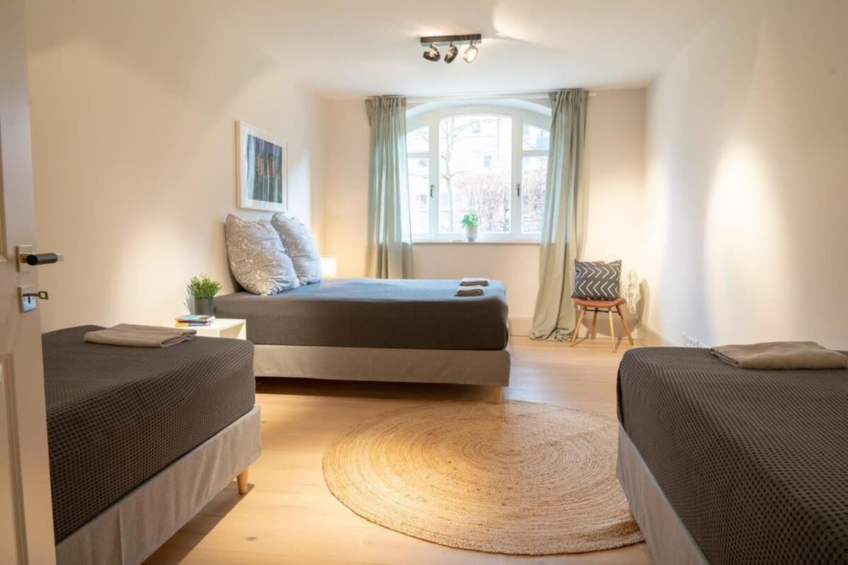 Spacious 3-Bedroom Apartment Near Eilbekpark Amburgo Esterno foto