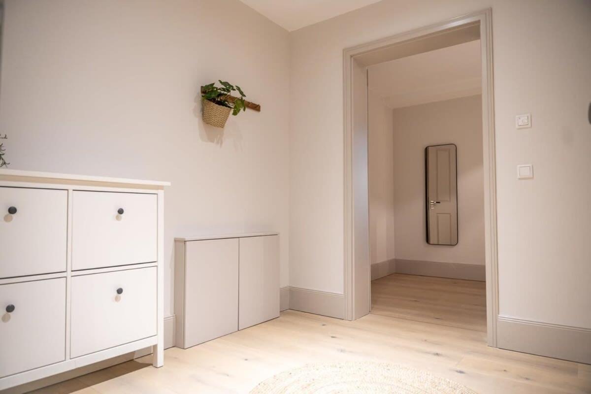 Spacious 3-Bedroom Apartment Near Eilbekpark Amburgo Esterno foto