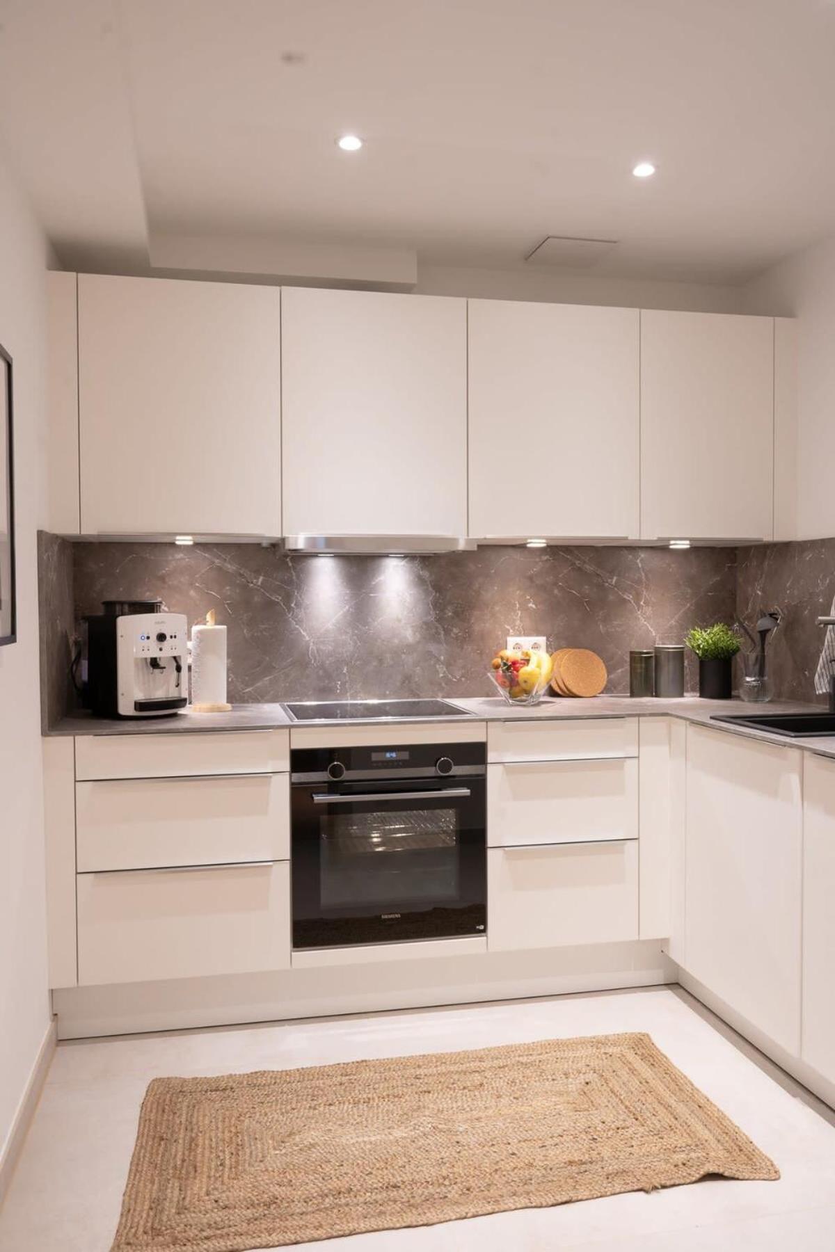 Spacious 3-Bedroom Apartment Near Eilbekpark Amburgo Esterno foto